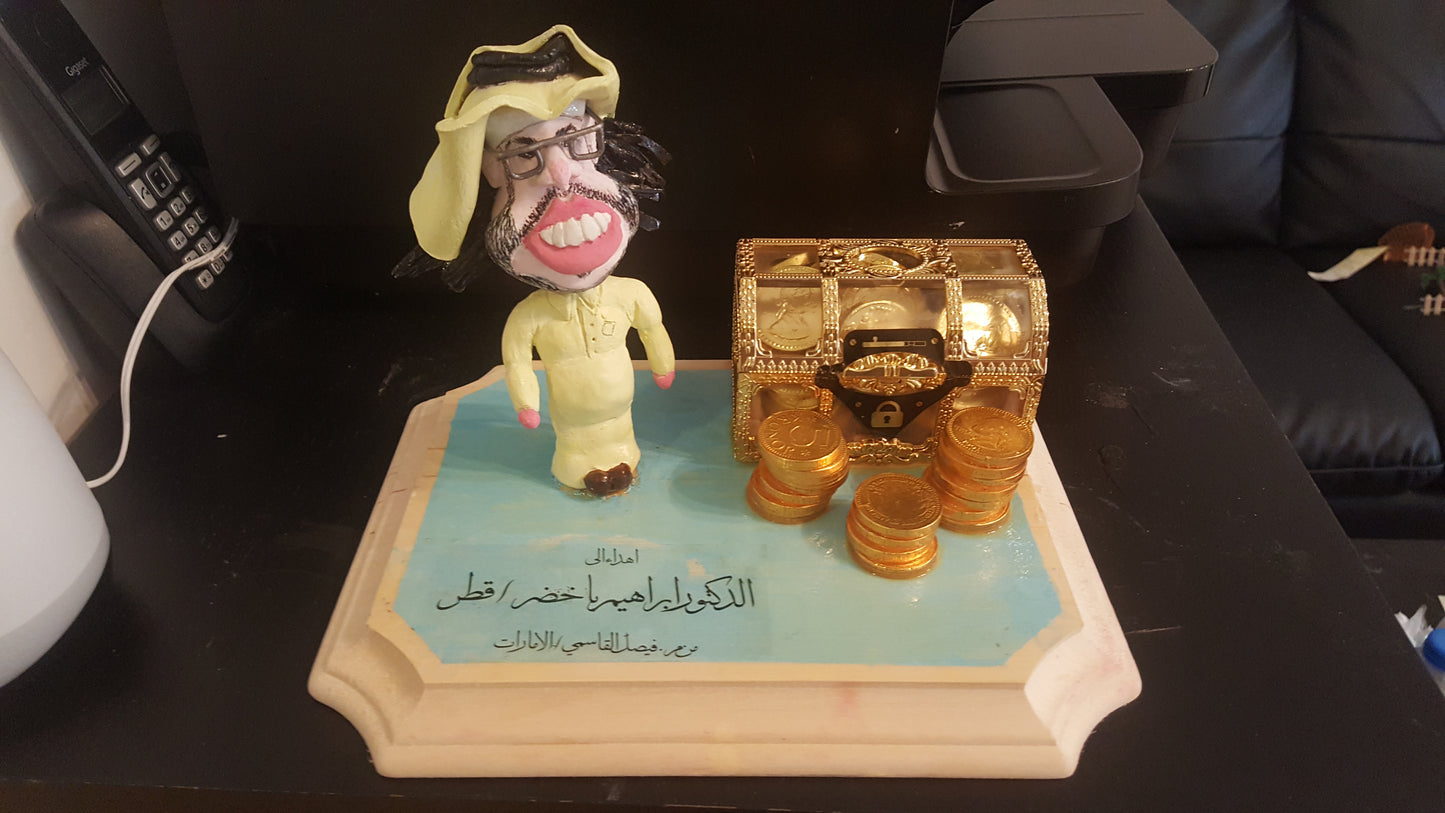 مجسم كاريكاتير لشخصيتك في سيارة prototype customized caricature for your personality driving car