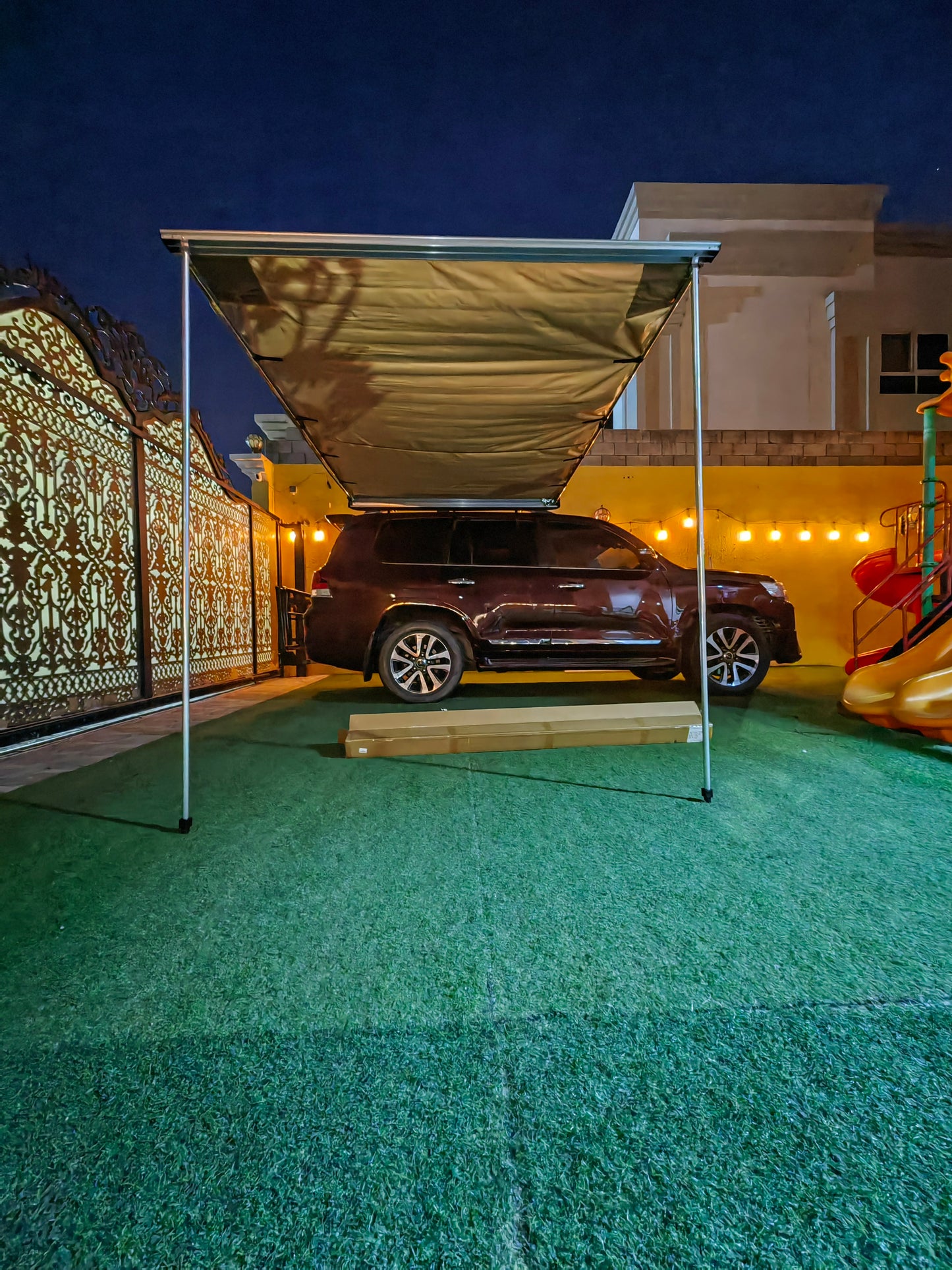 Outdoor Car Awning Pull-Out Roof Rackسقف مظلة السيارة القابلة للسحب