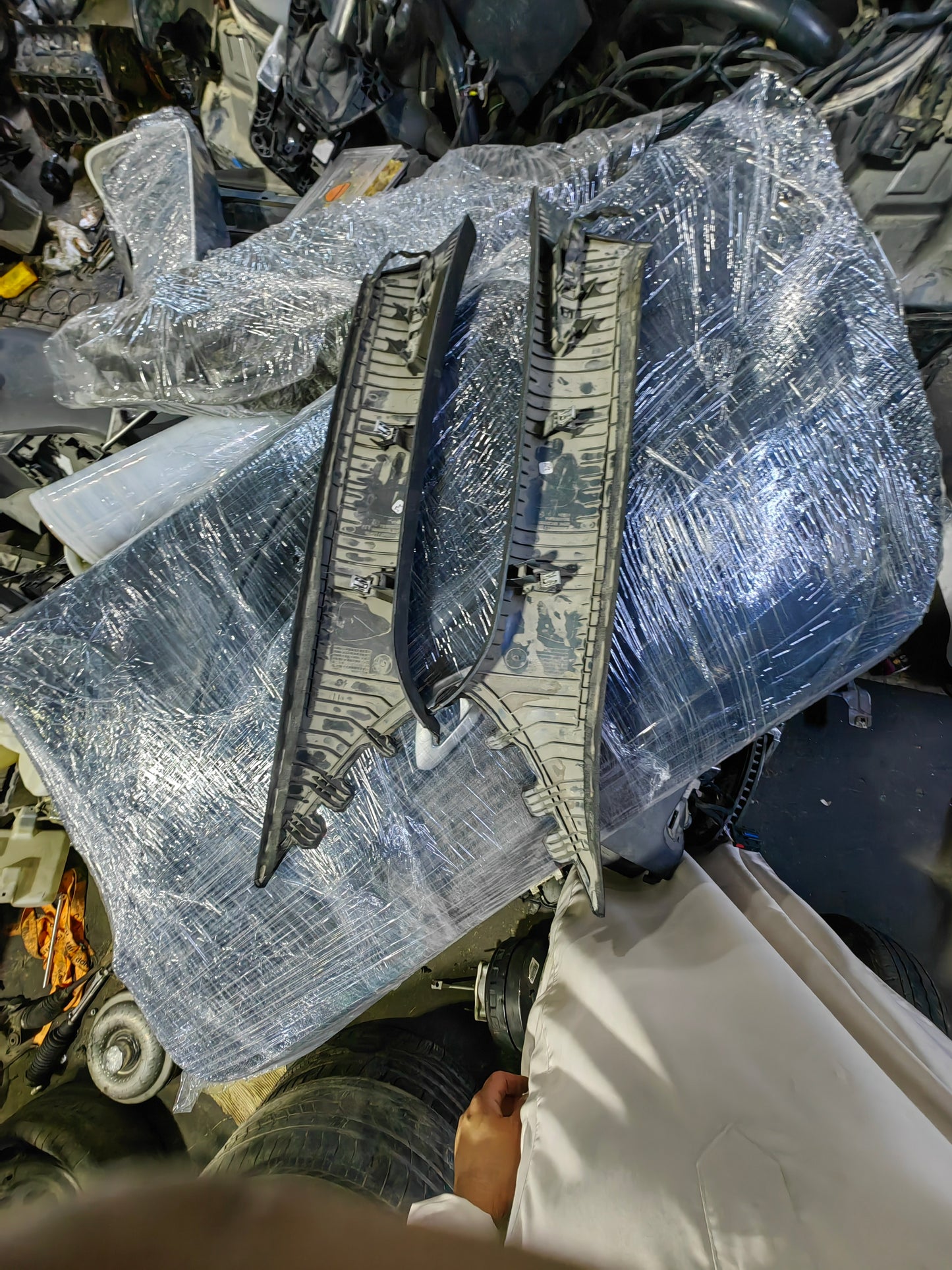 Dodge Challenger A Piller Cover Two Sides اعطية عمود الجامة زجاج امامي دوج شالنجر