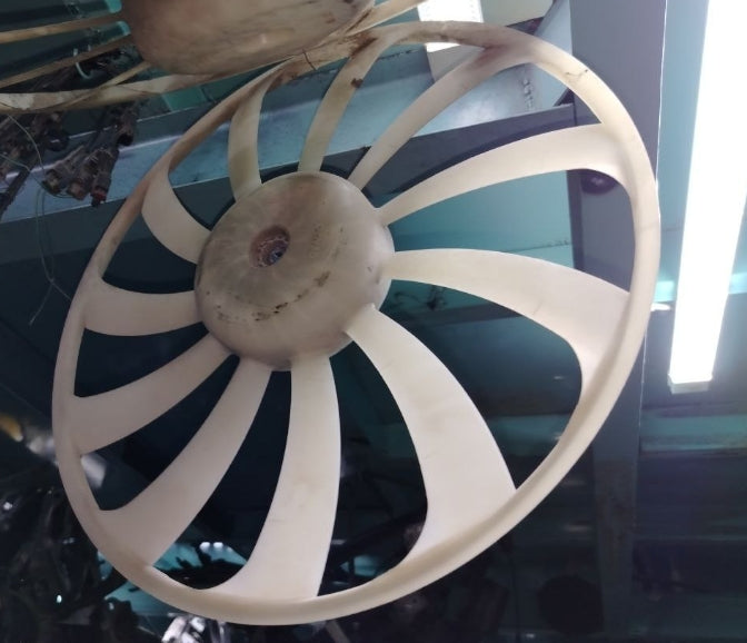 Used 2016–2020 Chevrolet Camaro Radiator Cooling Fan Motor & Blade مروحة تبريد الرادياتير مع المحرك مستعملة شفروليه كمارو 2016–2020 –