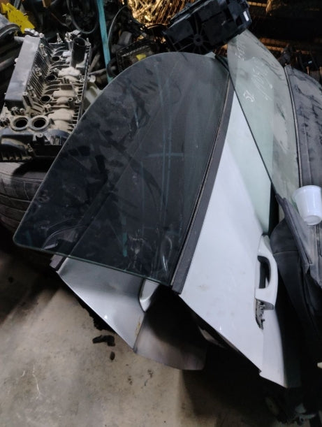 Used Ford Mustang 2015–2023 Driver & Passenger Doors – أبواب السائق والراكب مستعملة لفورد موستانج 2015–2023