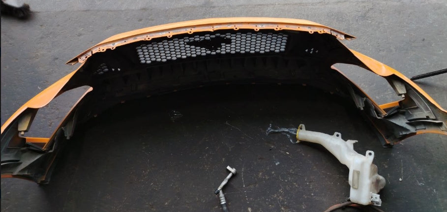 Used Ford Mustang 2018 to 23 Front Bumper, (1 Piece)- صدام أمامي مستعمل لفورد موستانج 2018 إلى 2023 – قطعة واحدة