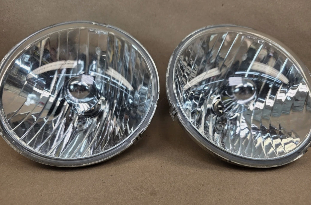 Jeep Wrangler 2007-2018 Headlight Assembly – Driver & Passenger Side
مصابيح أمامية Jeep Wrangler 2007–2018 (جهة السائق والراكب) – طقم كاملكامل