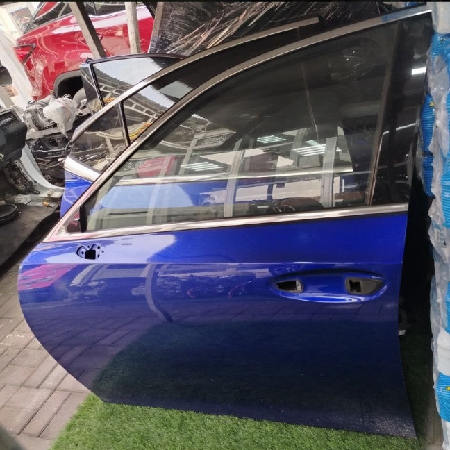 Used Original Lexus ES Complete Door (Front & Rear, Left or Right, 1 Piece) 2020–2025 – OEM Genuine باب كامل أصلي مستعمل لكزس ES (أمامي وخلفي، يسار أو يمين – قطعة واحدة) موديلات 2020–2025