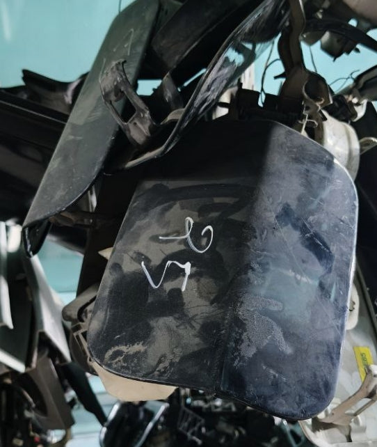 Used Dodge Charger Petrol Cap 1 Piece – غطاء خزان وقود مستعمل لدودج تشارجر – قطعة واحدة