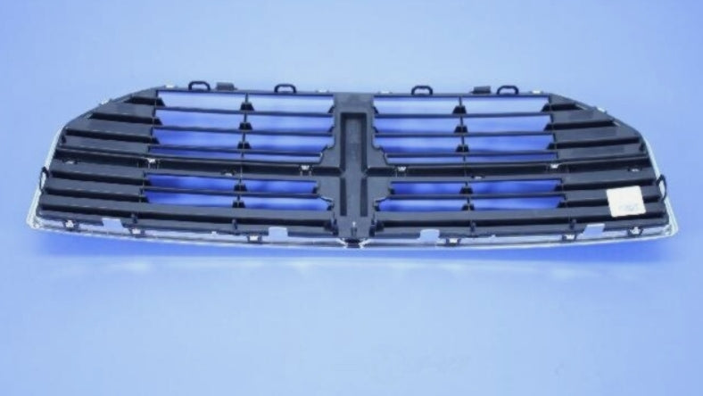 Used Chrysler / Dodge 2016-2019 Front Bumper Grille – شبك صدام أمامي مستعمل لكرايسلر / دودج 2016–2019
