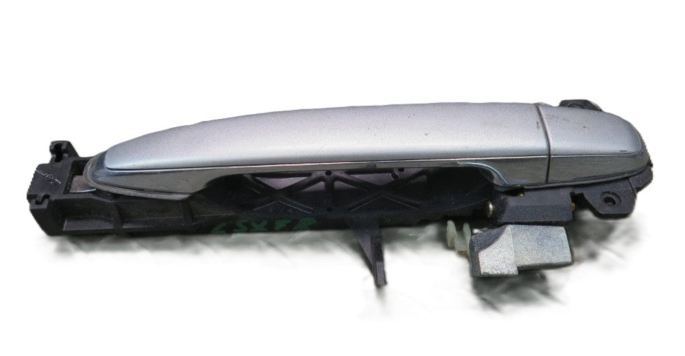 Used Lexus LS430 2000-2006 Door Handle Exterior Left | لكزس LS430 يد باب خارجية يسار