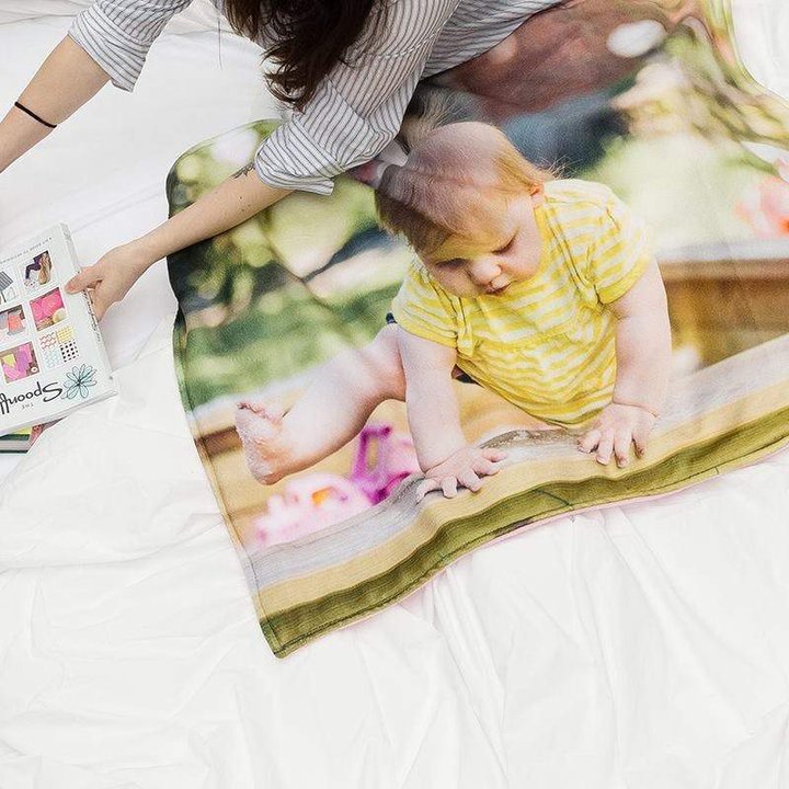 Custom Fleece Photo Blanket حجم  ح لحاف للسرير بطانية مع رسم لشخصيتك او كاريكاتير لك ولسيارتك حجم كبير جد