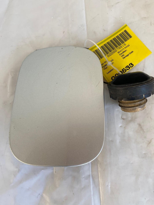 Used Lexus LS430 2000-2006 Fuel Door Lid | لكزس LS430 غطاء باب بنزين