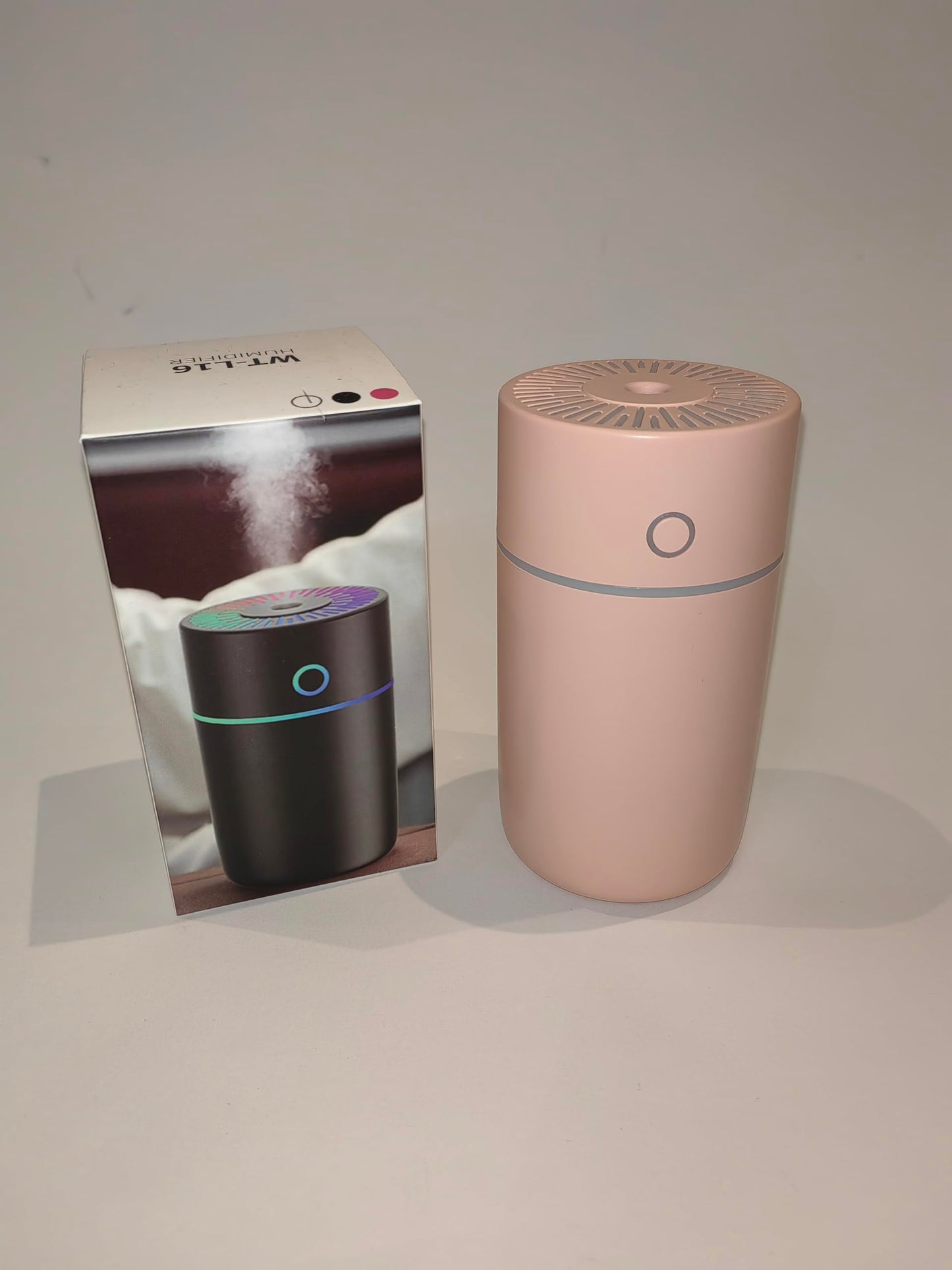 Ultrasonic Cooler Air Mist Humidifier USB with Colorful Light مرطب وملطف الجو للسيارة او المكتب يعمل بالموجات الصوتية مع اضاءة ملونة وشاحن يو اس بي