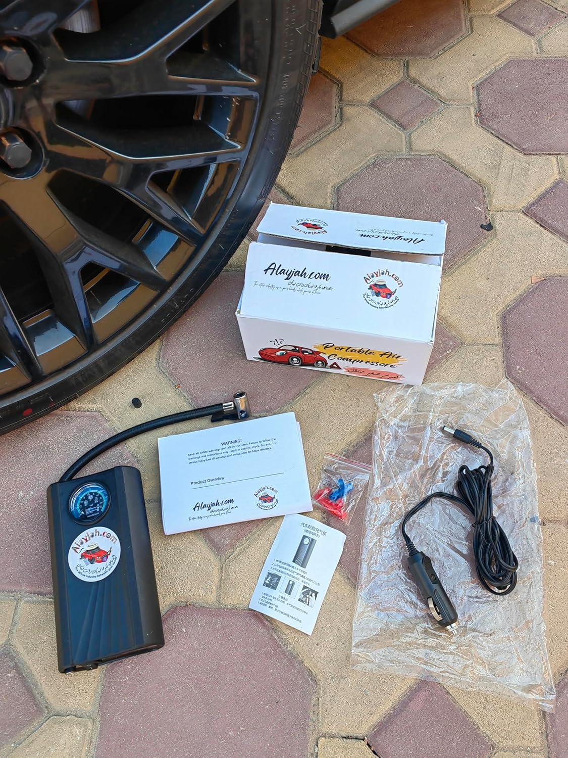 Portable Electric Air Compressor, 1 Piece, Tire Inflator Pump for Fast Emergency Use, Compact & Easy to Carry,Compact Size ضاغط هواء كهربائي محمول، قطعة واحدة، مضخة نفخ إطارات للاستخدام السريع في حالات الطوارئ، مدمج وسهل الحمل، بحجم صغير