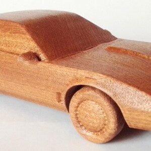 Pontiac Firebird Trans Am KITT 1982, Wood Car Vintage Edition Toy
-  بونتياك فايربيرد ترانس آم كيت 1982، لعبة إصدار كلاسيكي للسيارة الخشبية