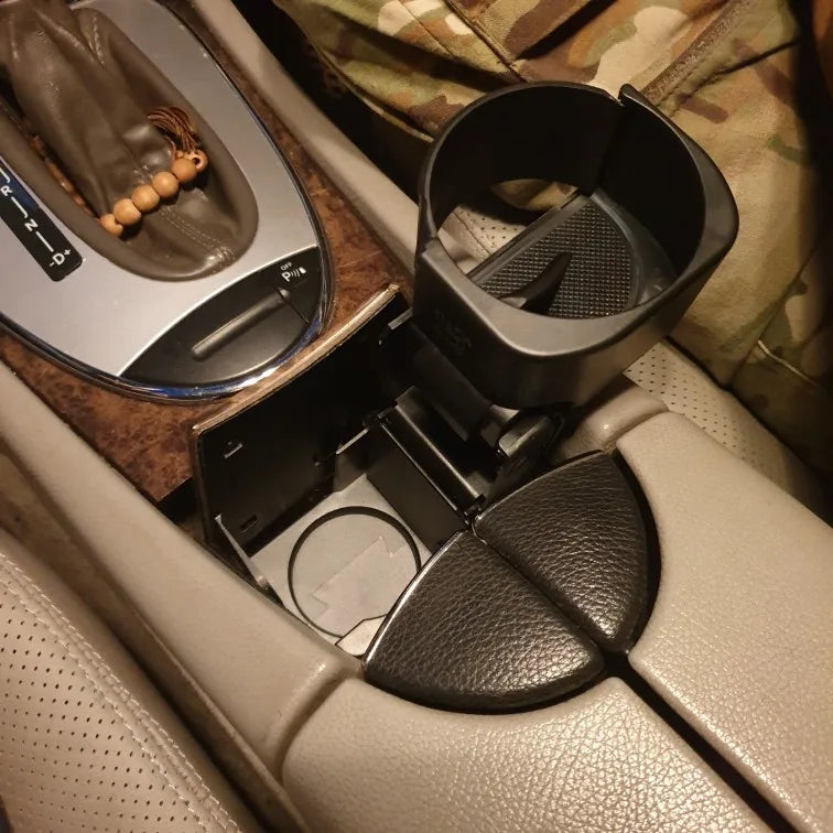 Cup Holder Mercedes : W211, E320, E350, E500, W219, CLS500, CLS حامل اكواب - مرسيدس