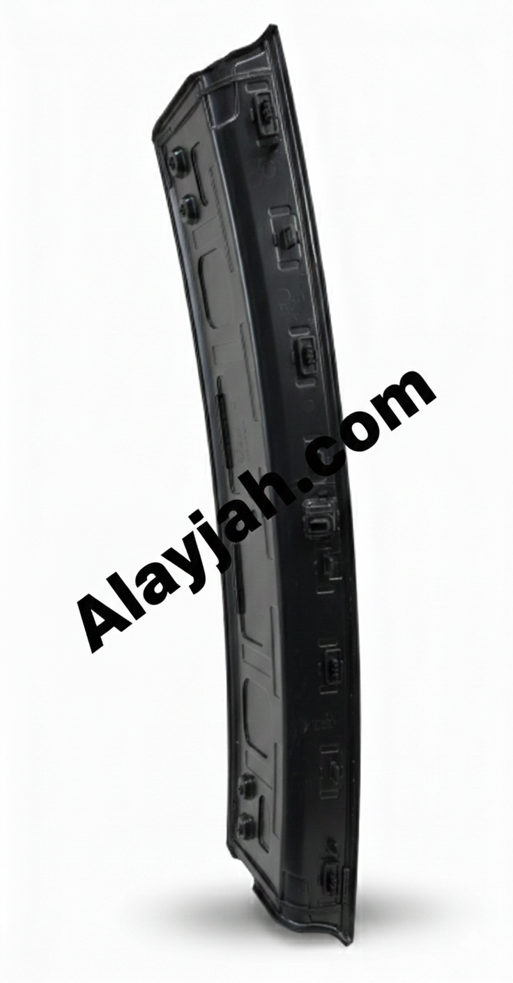 Used Ford Mustang 2018 to 2023 GT 8-Cylinder Rear Trunk Panel - مستعمل لوحة صندوق خلفي فورد موستانج GT 8 سلندر 2018 إلى 2023