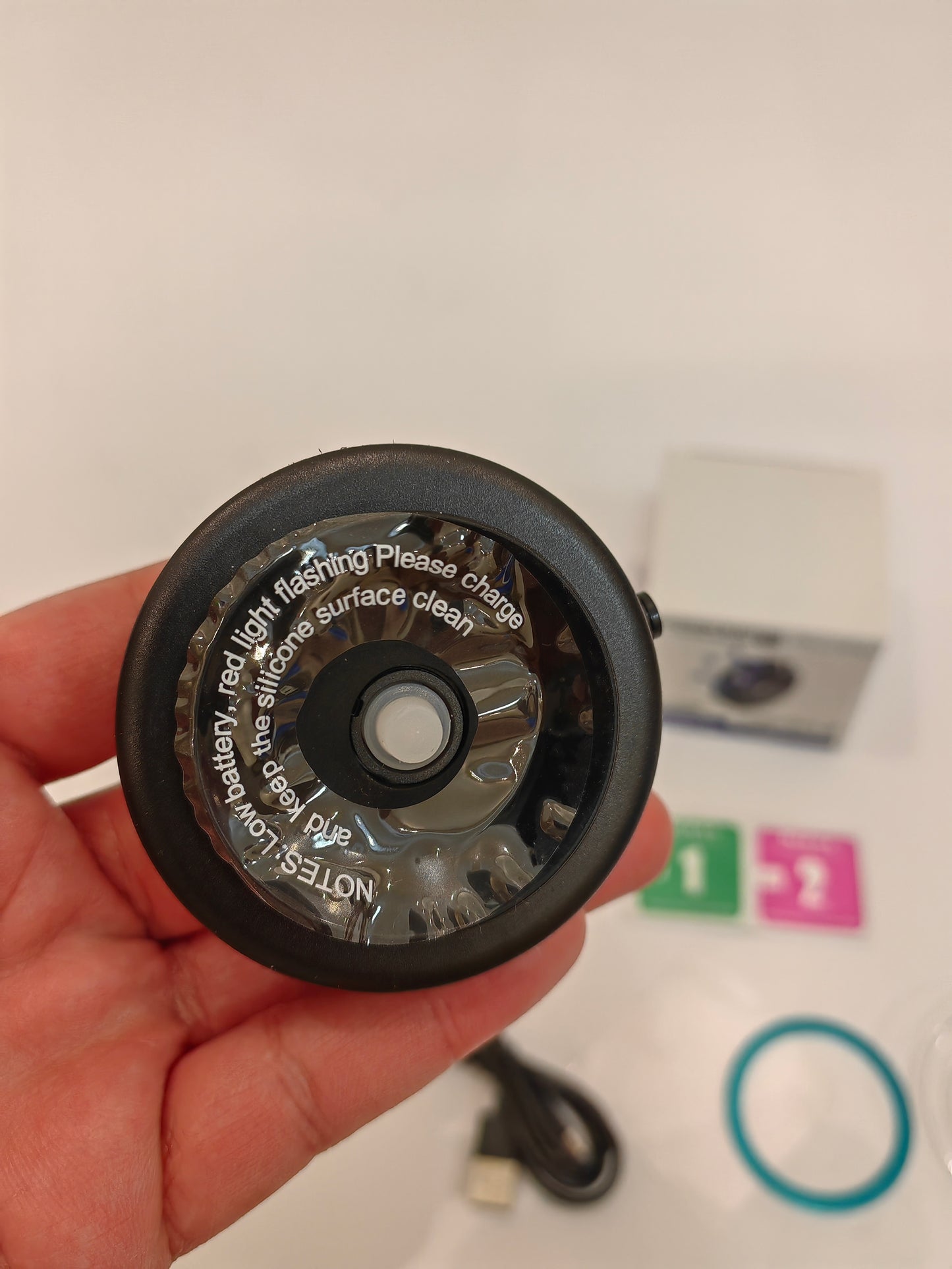 Mobile Magnetic Holder Vacuum حامل هاتف مغناطيس يعمل بالشفط