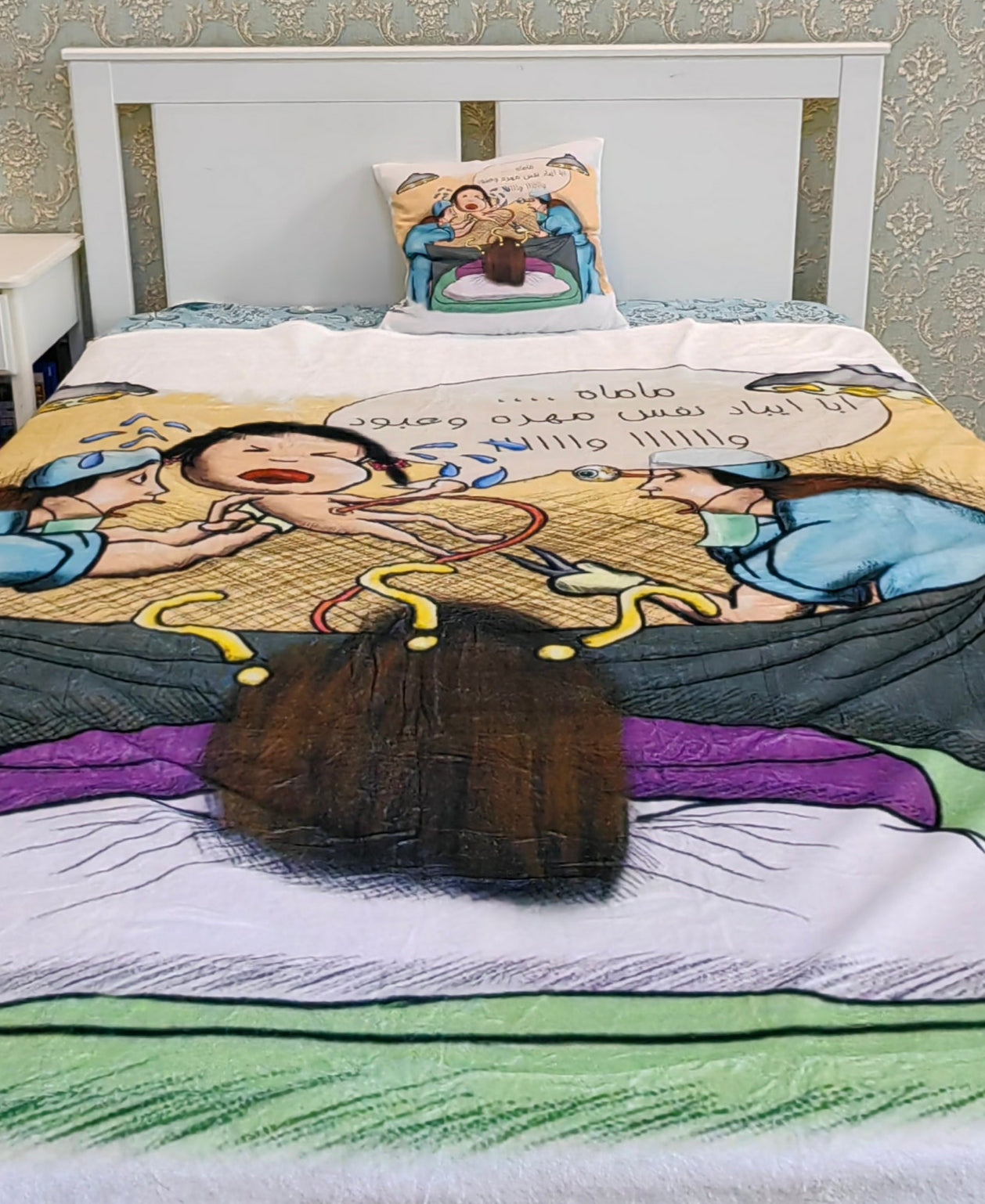 Personalized Cushion Cover With Your Hand Made Character Cartoon 45x45cm وسادة مع رسمة كارتون مخصصة لشخصيتك