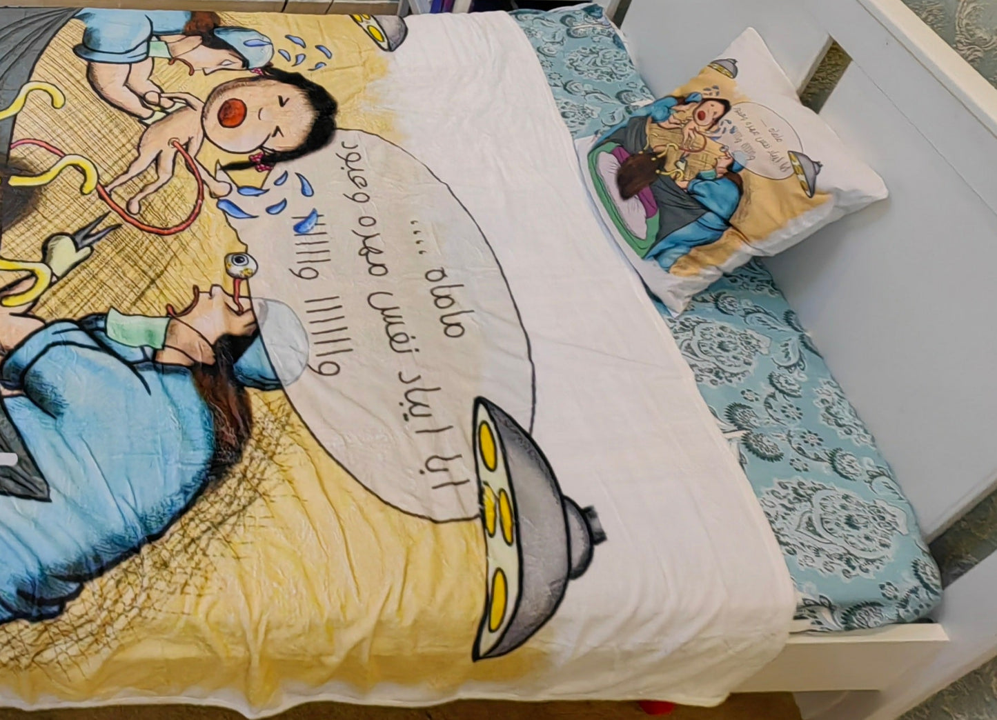 Personalized Cushion Cover With Your Hand Made Character Cartoon 45x45cm وسادة مع رسمة كارتون مخصصة لشخصيتك