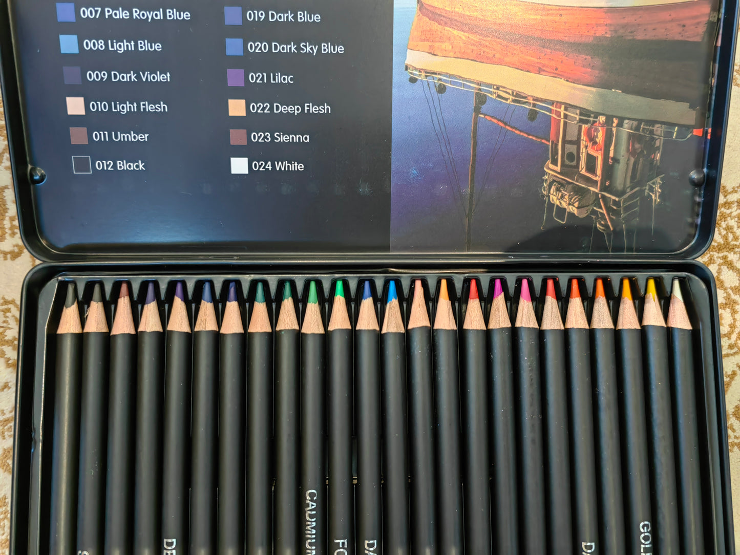 Professional 24-Color Wooden Pencil Set in Tin Box,Premium Artist Colored Pencils 20100380 أقلام تلوين خشبية 24 لون في علبة معدنية – أقلام تلوين فنية مميزة