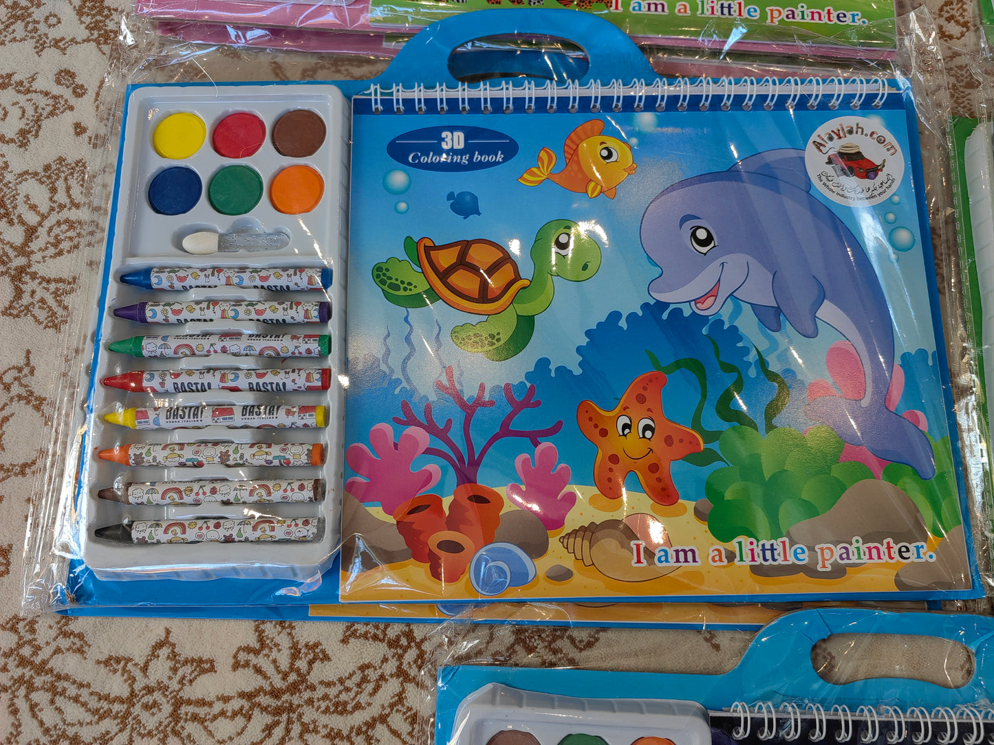 Alayjah, Custom Kids Coloring Book with Crayons, 1 Pc, Educational Activity & Pretend Play Set for   20100480 دفتر تلوين مخصص للأطفال مع أقلام شمع، نشاطات تعليمية ولعب تخيلي لمرحلة ما قبل المدرسة