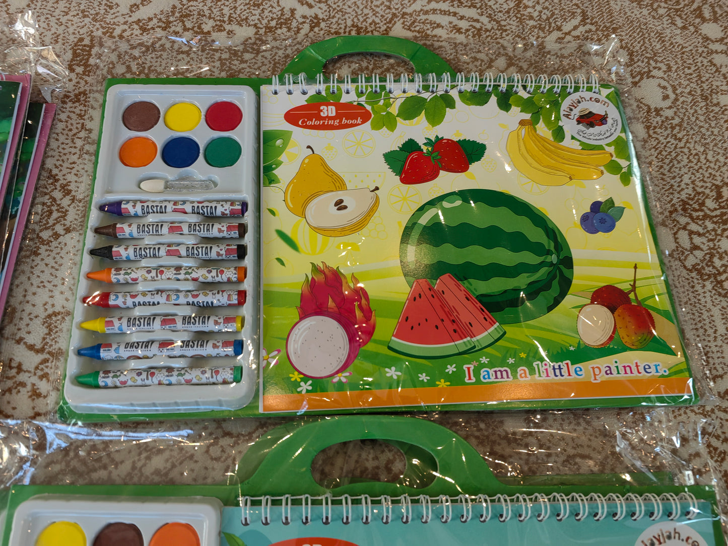 custom kids coloring book with crayons دفتر تلوين الوان بان باستيل والوان شمعية