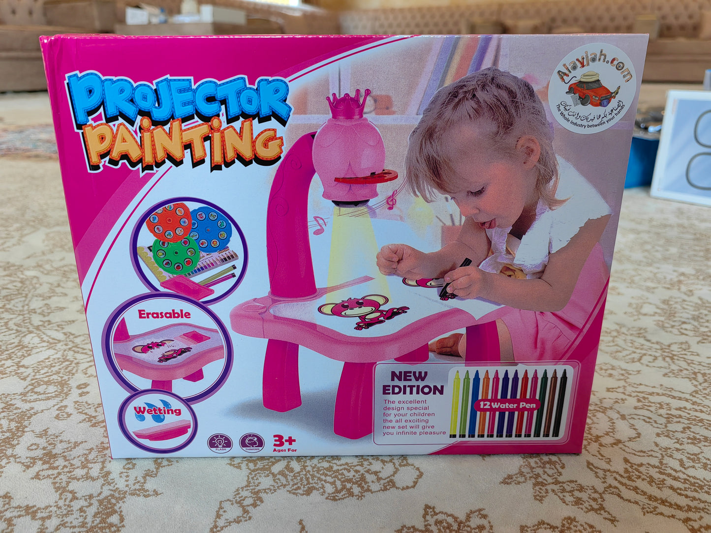 Alayjah LED Projector Art Table Toy – Kids Drawing & Painting Desk, Educational Learning, 1 Pc ألَيْجا طاولة عرض رسم LED – مكتب رسم وتلوين للأطفال، تعليمي وتعلمي، قطعة واحدة