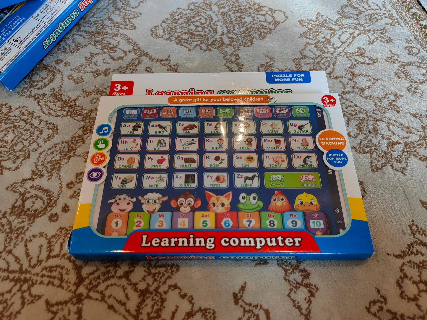 Alayjah, Interactive Alphabet & Spelling Quiz iPad Toy, 1 Piece, Fun Early Learning Reader for Kids, English Education Gameلعبة آيباد تفاعلية لتعليم الحروف والهجاء، قطعة واحدة، قارئ ممتع لتعليم الأطفال المبكر، لعبة تعليمية للغة الإنجليزية