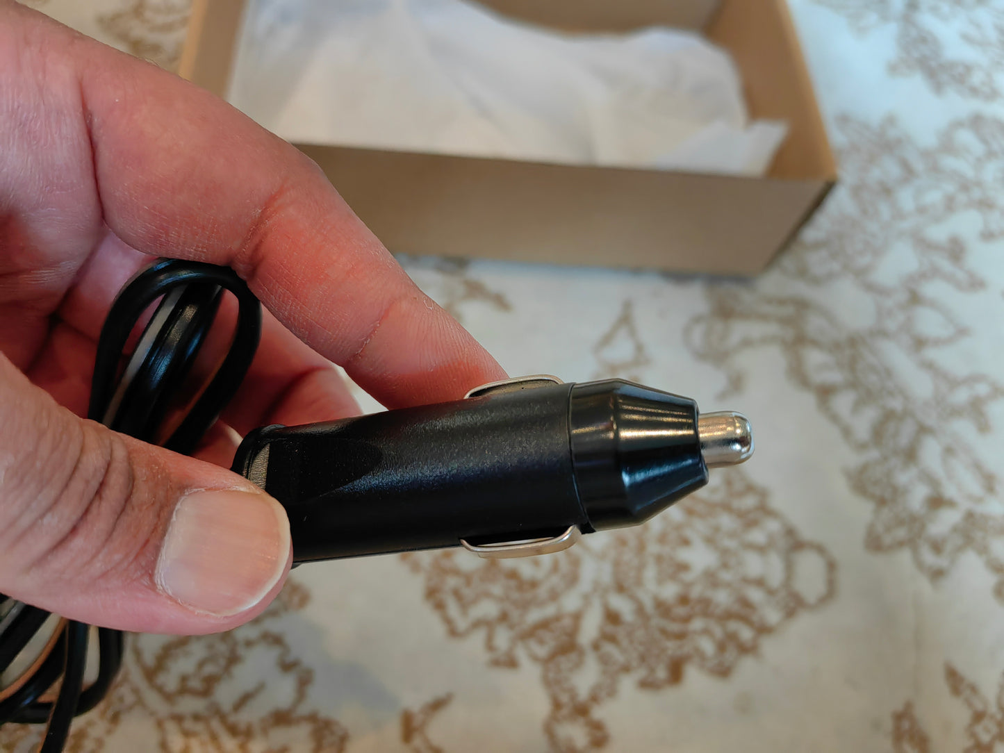 200W Power Inverter DC 12V to 110V with 4-Port USB Car Adapter – Includes PD & QC3.0 Fast Charging عاكس طاقة 200 واط من 12V DC إلى 110V مع شاحن سيارة بـ 4 منافذ USB – يدعم الشحن السريع PD وQC3.0