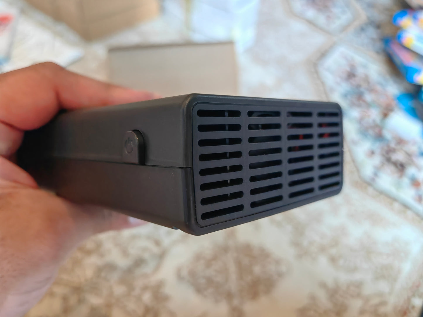 200W Power Inverter DC 12V to 110V with 4-Port USB Car Adapter – Includes PD & QC3.0 Fast Charging عاكس طاقة 200 واط من 12V DC إلى 110V مع شاحن سيارة بـ 4 منافذ USB – يدعم الشحن السريع PD وQC3.0