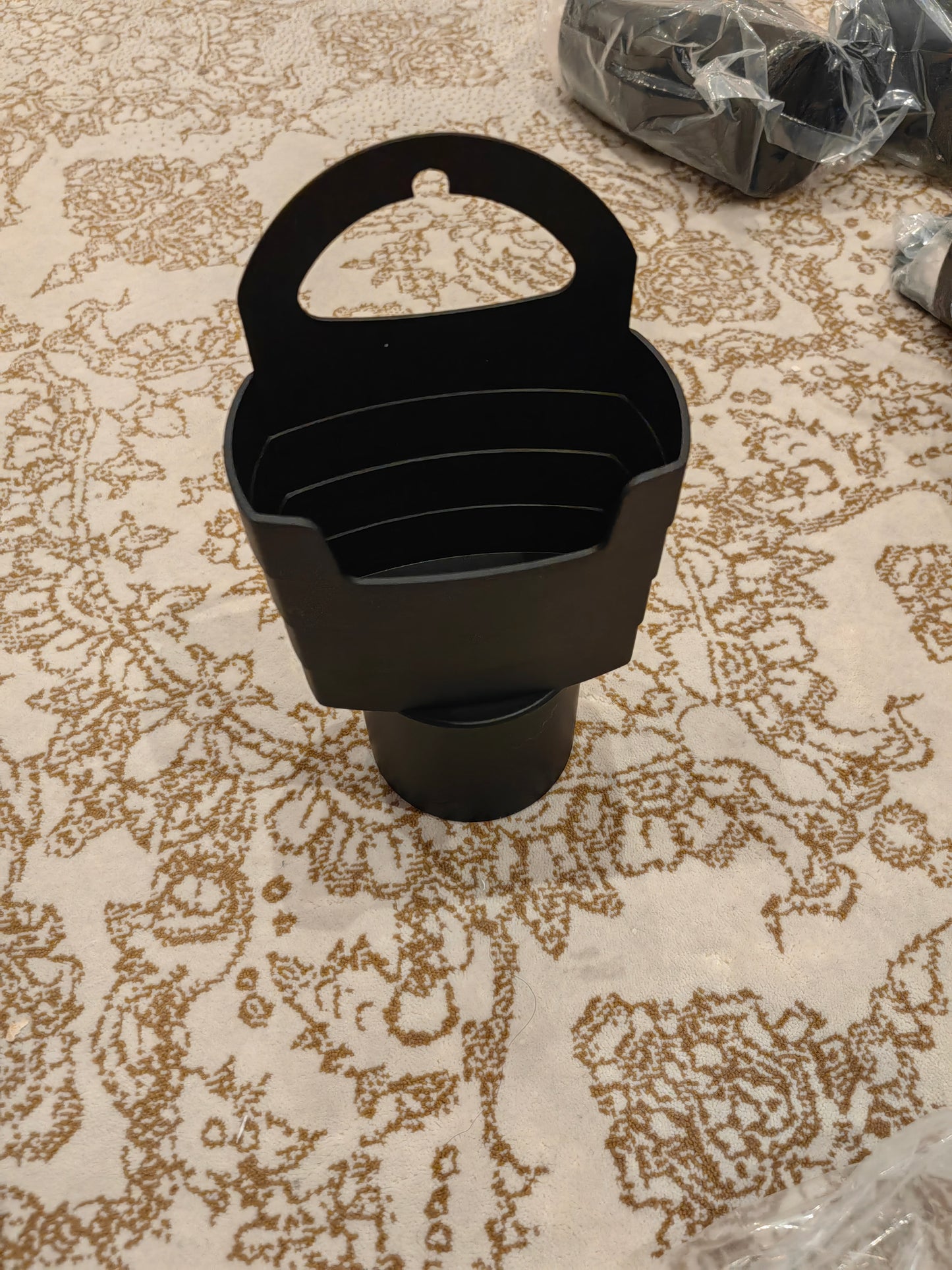 Plastic French Fry Holder for Car – Snack Cup for Fries, Chips & Finger Foods While Driving or Traveling  حامل بطاطس مقلية بلاستيكي للسيارة – كوب وجبات خفيفة للبطاطس والشيبس أثناء القيادة أو السفر