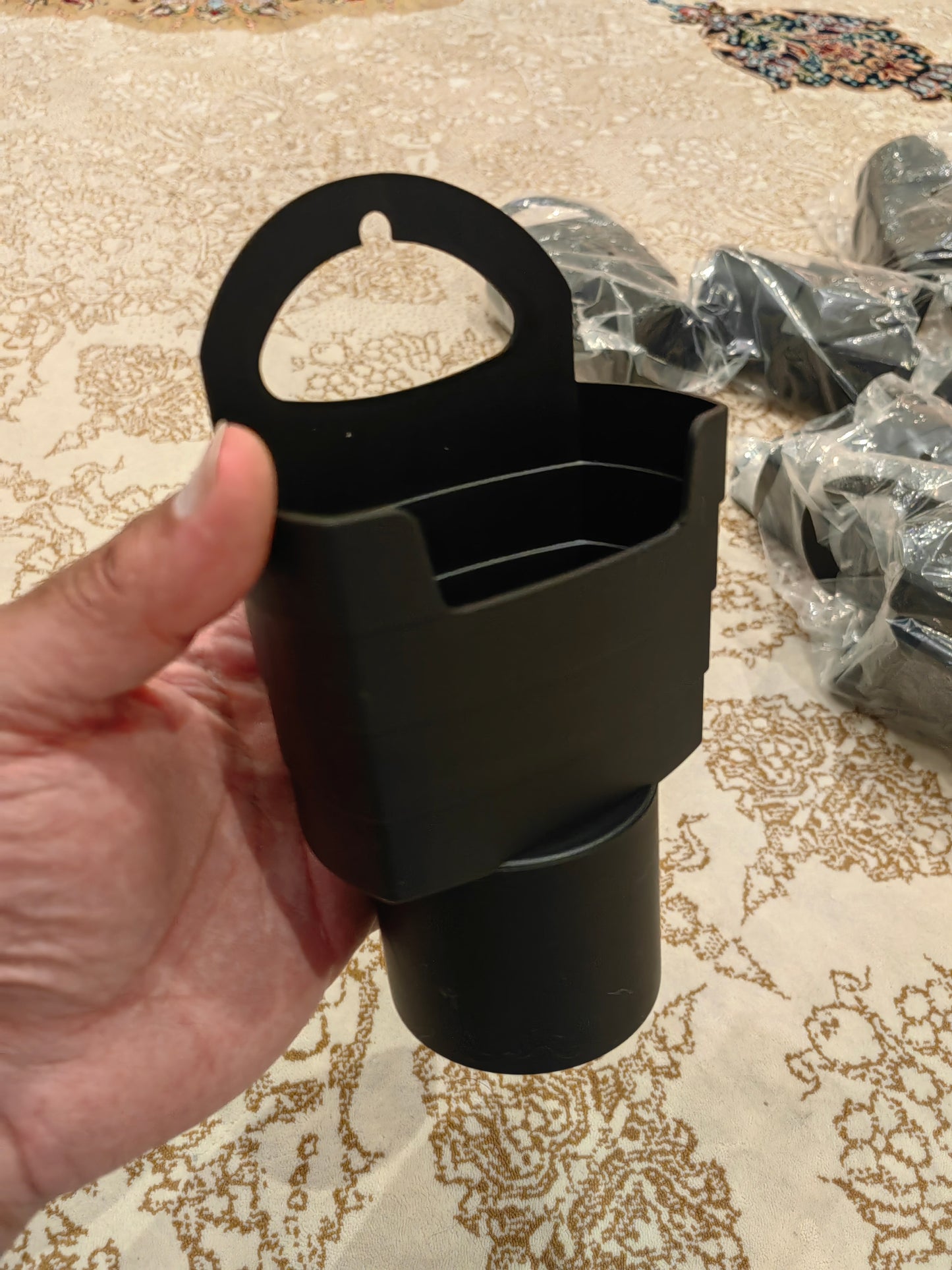 Plastic French Fry Holder for Car – Snack Cup for Fries, Chips & Finger Foods While Driving or Traveling  حامل بطاطس مقلية بلاستيكي للسيارة – كوب وجبات خفيفة للبطاطس والشيبس أثناء القيادة أو السفر