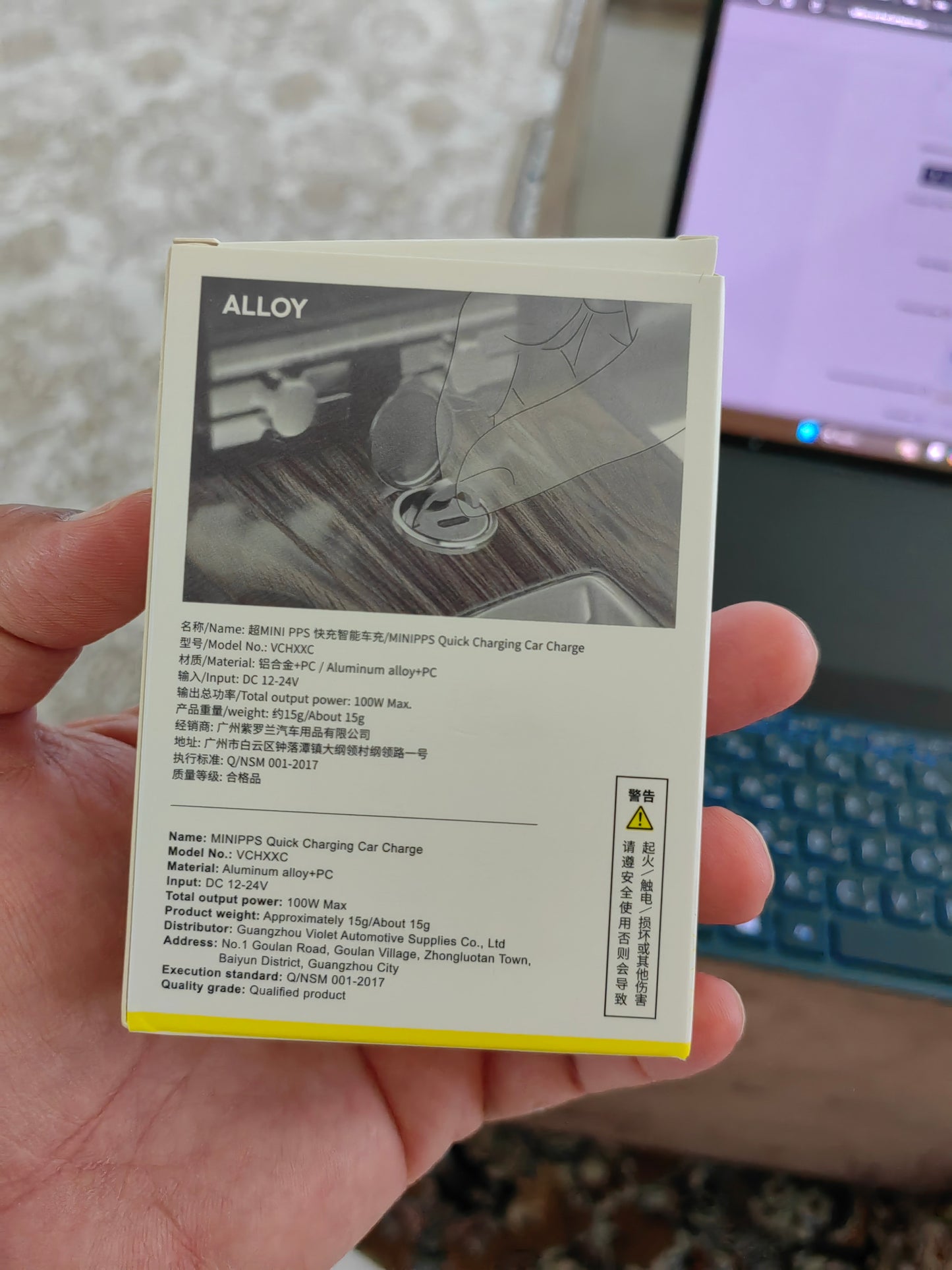 Retractable PD30W & QC3.0 Fast Car Charger – Metal Pull Tab Adapter with USB Port, High-Speed Charging for Phones, Tablets & More  شاحن سيارة سريع قابل للسحب PD30W وQC3.0 – محول معدني بلسان سحب مع منفذ USB,شحن عالي السرعة للهواتف والأجهزة اللوحية والمزيد