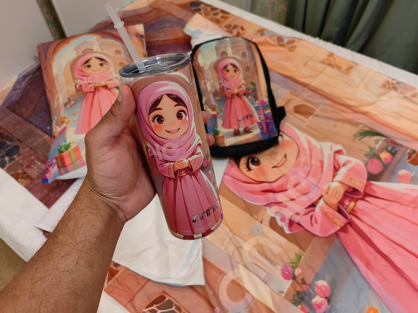 مطارة ماء مع رسمة كارتون لشخصيتك     304 Stainless Steel Insulated Water Bottle with cartoon of your character