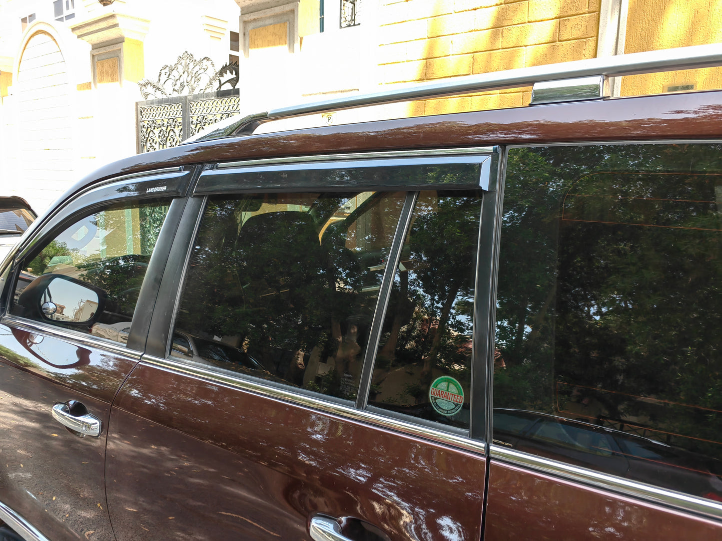 Alayjah, Solar Car Exhaust Fan, 1 Pc, Dual USB/Solar, 3-Speed Vent, Easy Install, Keeps SUV/Truck Cool ألايجاه، مروحة عادم شمسية للسيارة، USB مزدوج، 3 سرعات، سهلة التركيب، تبريد SUV/شاحنة