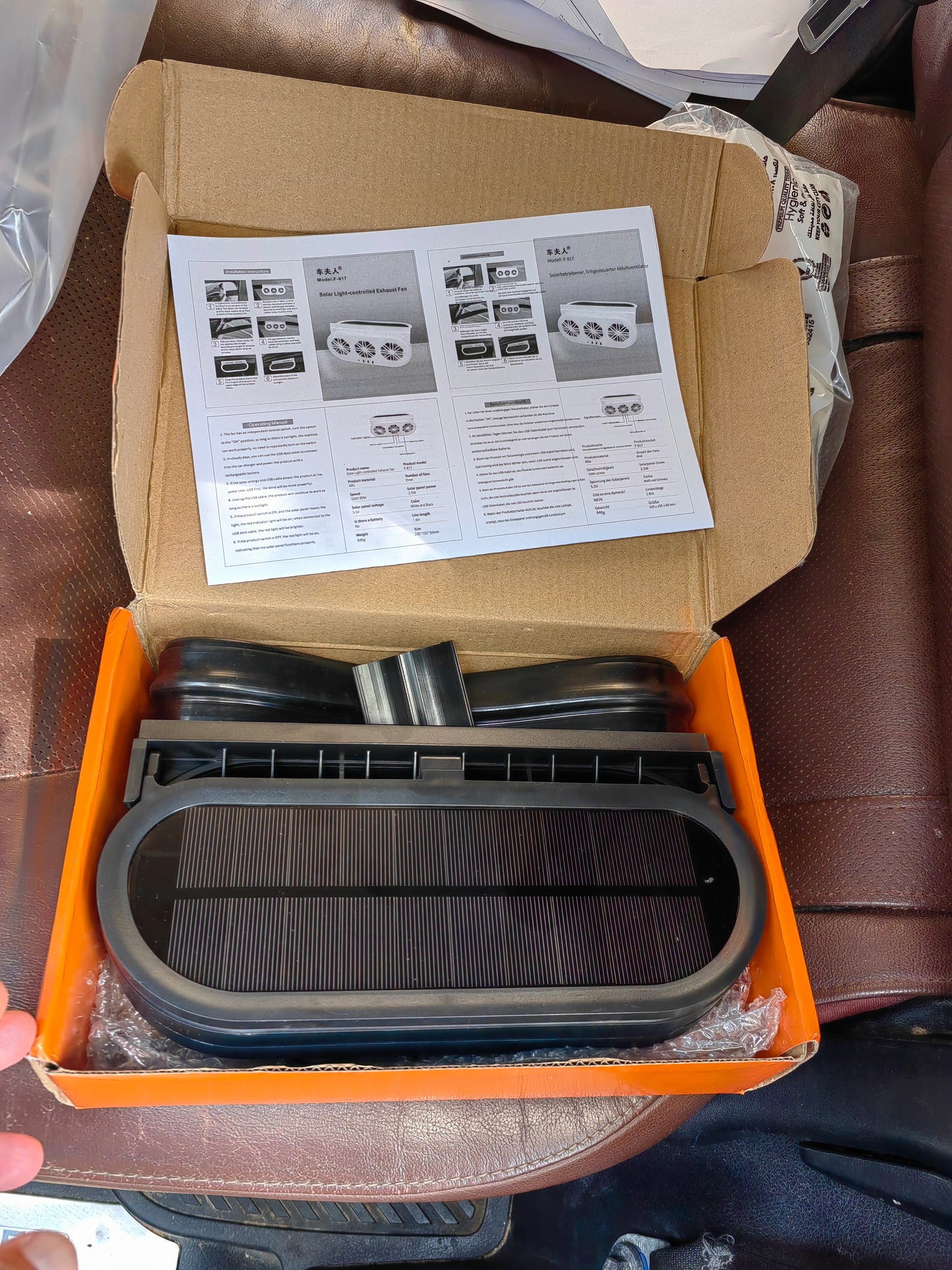 Alayjah, Solar Car Exhaust Fan, 1 Pc, Dual USB/Solar, 3-Speed Vent, Easy Install, Keeps SUV/Truck Cool ألايجاه، مروحة عادم شمسية للسيارة، USB مزدوج، 3 سرعات، سهلة التركيب، تبريد SUV/شاحنة