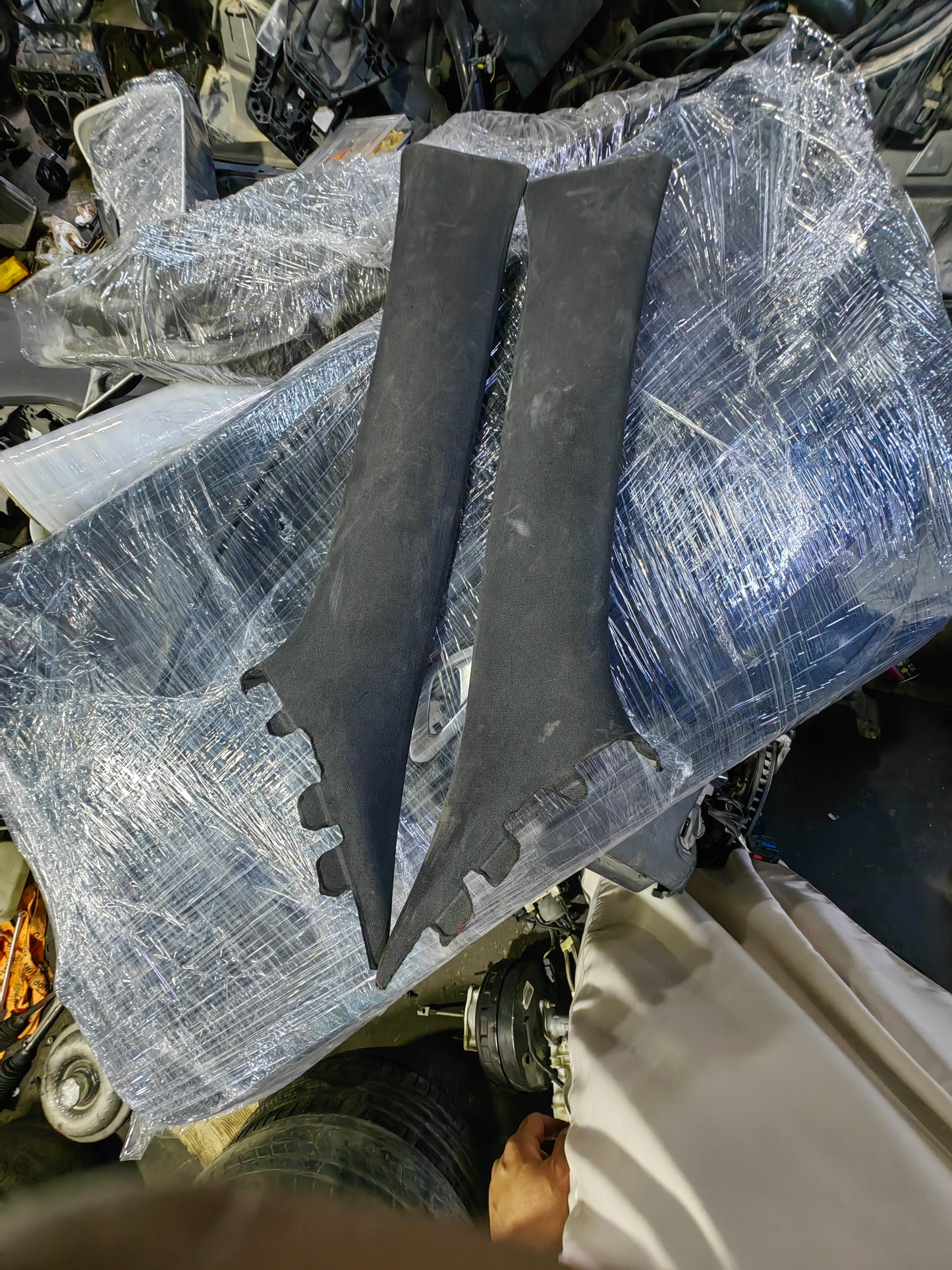 Dodge Challenger A Piller Cover Two Sides اعطية عمود الجامة زجاج امامي دوج شالنجر