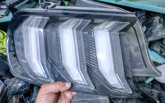 Ford Mustang Backlight 2018-2023 Driver side ليت فانوس مصباح خلفي موستنج