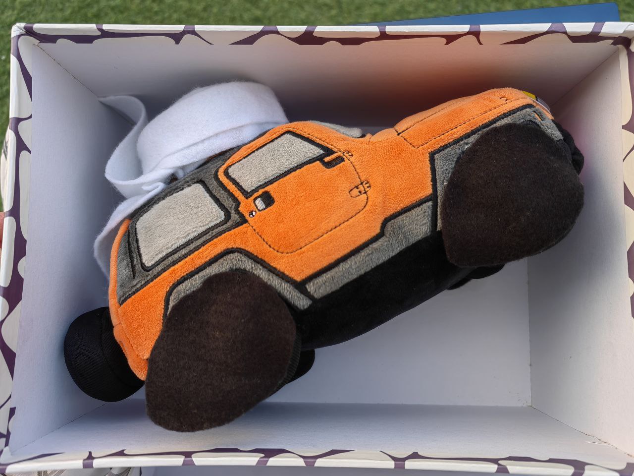 Jeep Wrangler doll - دمية كاريكاتير جيب رانجلر مع غترة