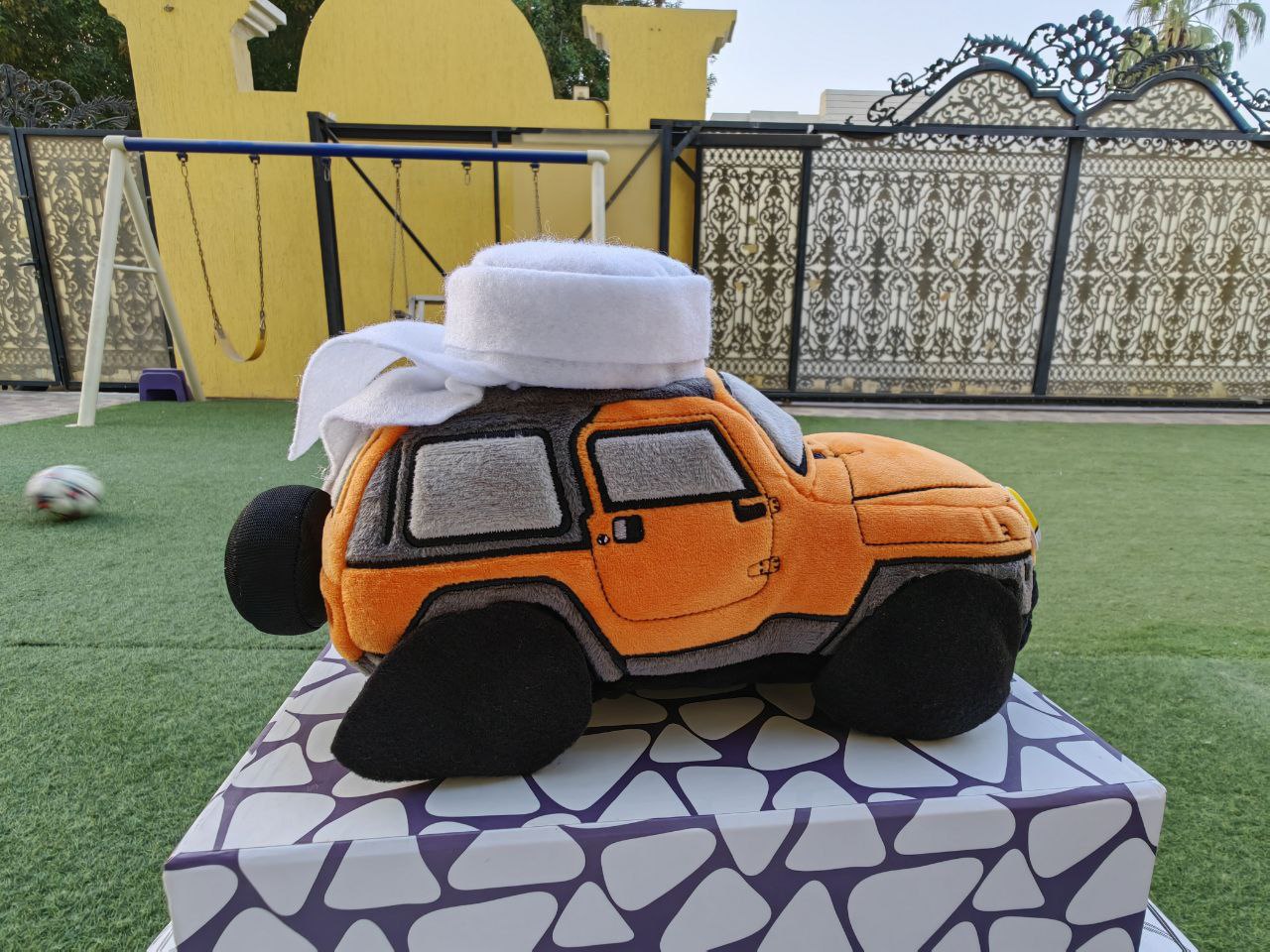 Jeep Wrangler doll - دمية كاريكاتير جيب رانجلر مع غترة