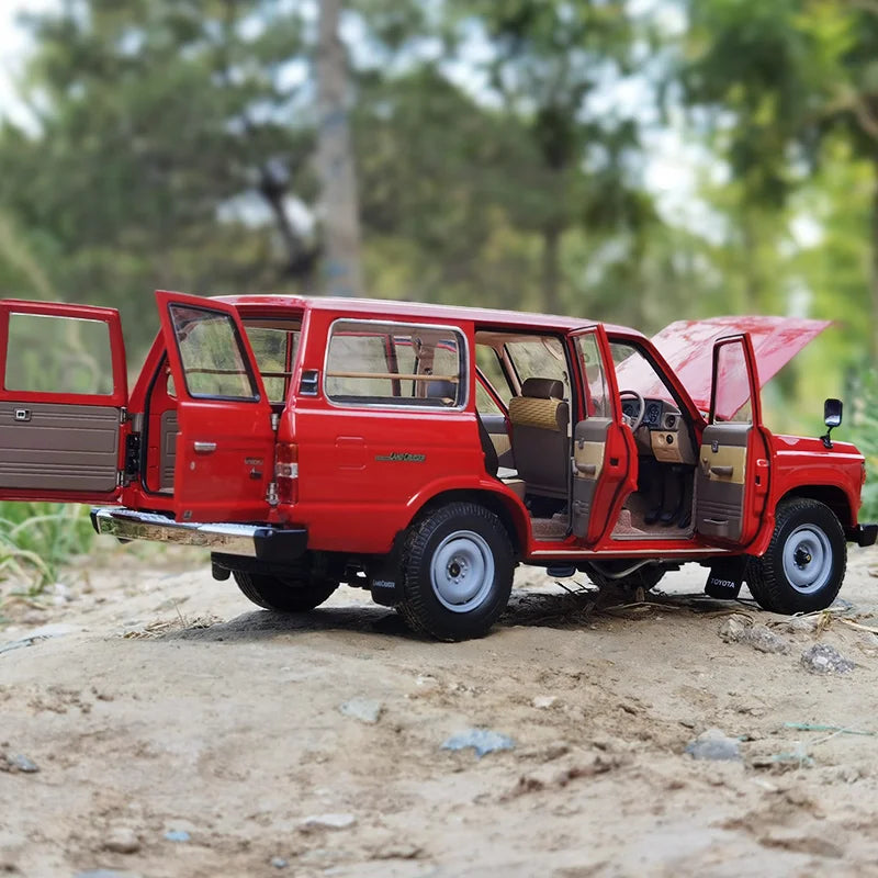 KYOSHO 1:18 Land Cruiser Toyota LC60 Model كيوشو 1:18 اند كروزر تويوتا LC60 موديل