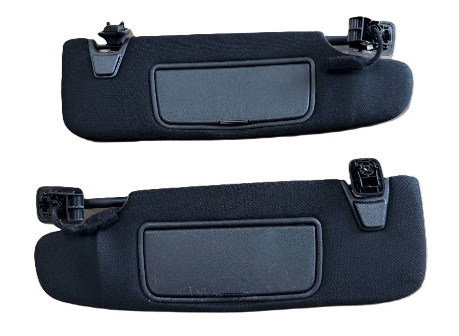 Used Ford Mustang 2024 Coupe Sun Visors – Pair, زوج واقيات شمس مستعملة لفورد موستانج كوبيه 2024