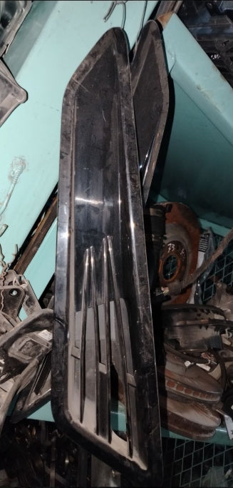 Glossy Black Hood Scoop Vent Bonnet Cover Decor for Chevrolet Camaro 2016-2023 – غطاء فتحة غطاء المحرك باللون الأسود اللامع لتزيين الشنطة لشفروليه كمارو 2016–2023