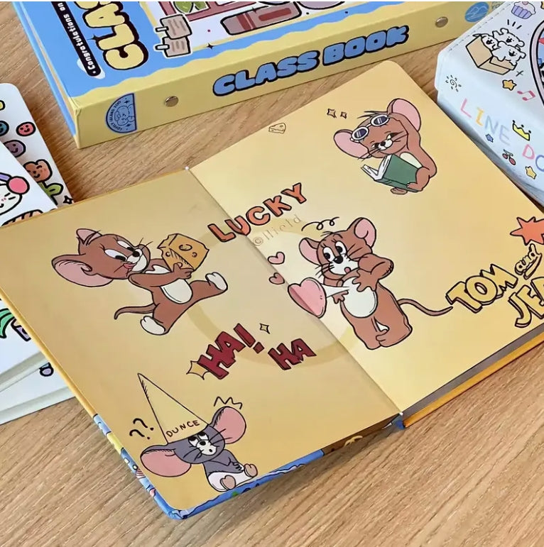 Cat & Mouse A5 Notebook, 96 Colorful Pages, Hard Cover, Fun Gift دفتر توم وجيري A5, 96 صفحة ملونة، غلاف صلب، هدية ممتعة
