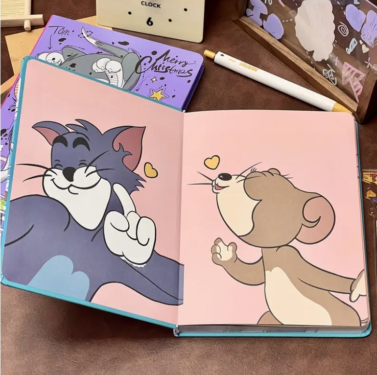 Cat & Mouse A5 Notebook, 96 Colorful Pages, Hard Cover, Fun Gift دفتر توم وجيري A5, 96 صفحة ملونة، غلاف صلب، هدية ممتعة