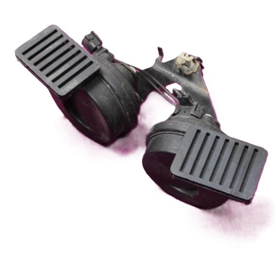 Used 2016-2023 Chevrolet Camaro Front High & Low Pitch Tone Horn Set –  مجموعة أبواق أمامية عالية ومنخفضة النغمة مستعملة لشفروليه كمارو 2016–2023