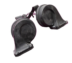 Used 2016-2023 Chevrolet Camaro Front High & Low Pitch Tone Horn Set –  مجموعة أبواق أمامية عالية ومنخفضة النغمة مستعملة لشفروليه كمارو 2016–2023