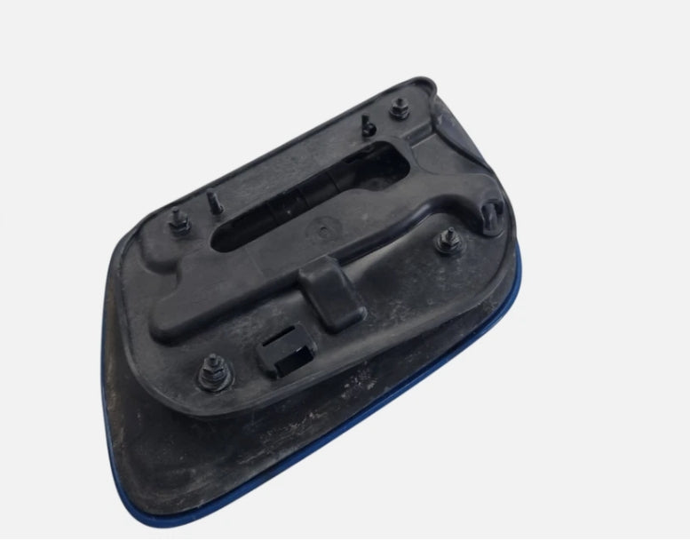 Used Ford Mustang Bonnet Hood Cover with Grill, Driver & Passenger Side, Durable Replacement JR3B16C195AC VLK3691 غطاء كبوت فورد موستنج مستخدم مع شبك, جانب السائق والراكب، قطعة بديلة متينة JR3B16C195AC VLK3691