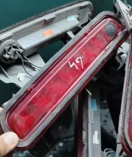Used 2011–2014 Dodge Charger Third Trunk Brake Stop Light with Camera –  ضوء مكابح ثالث في صندوق السيارة مع كاميرا مستعمل لدودج تشارجر 2011–2014