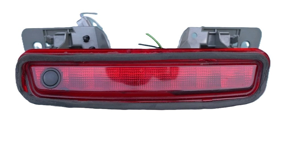 Used 2011–2014 Dodge Charger Third Trunk Brake Stop Light with Camera –  ضوء مكابح ثالث في صندوق السيارة مع كاميرا مستعمل لدودج تشارجر 2011–2014