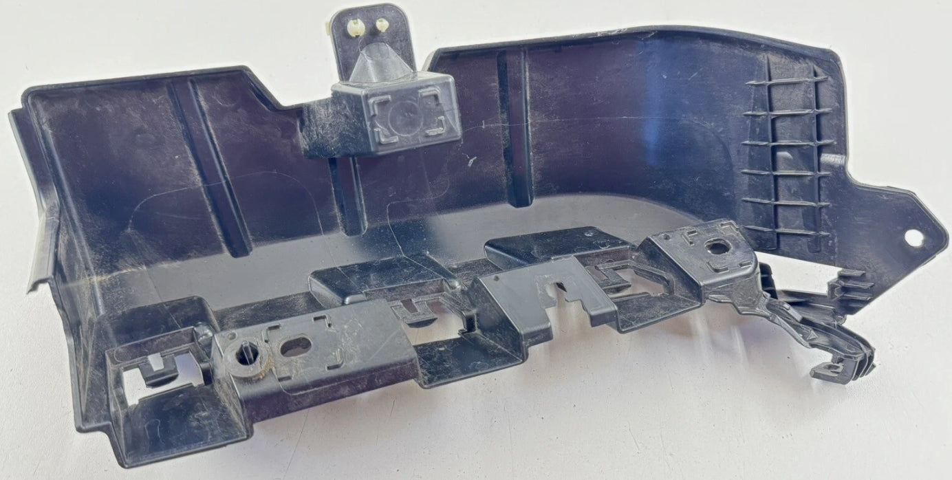 Used 2018–2023 Ford Mustang Right & Left Rear Bumper Bracket Support Mount – حامل دعم صدام خلفي يمين ويسار مستعمل لفورد موستانج 2018–2023