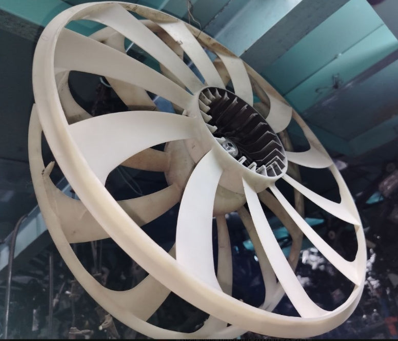 Used 2016–2020 Chevrolet Camaro Radiator Cooling Fan Motor & Blade مروحة تبريد الرادياتير مع المحرك مستعملة شفروليه كمارو 2016–2020 –